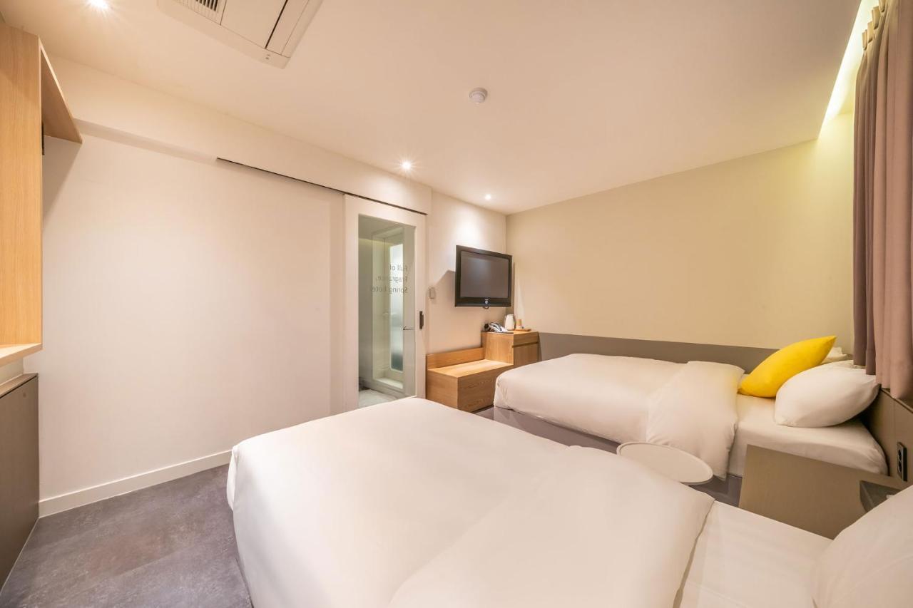 Chuncheon Bom Stay Екстер'єр фото
