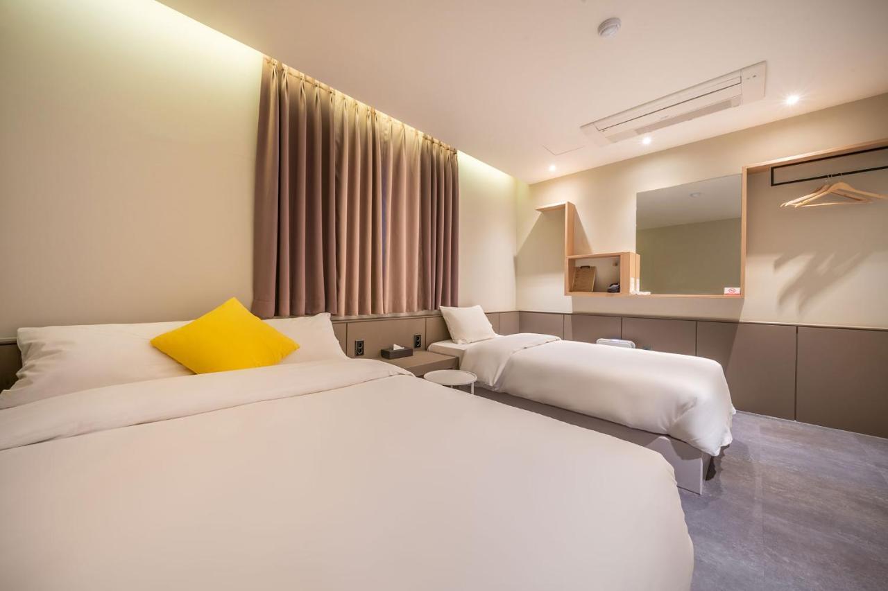 Chuncheon Bom Stay Екстер'єр фото