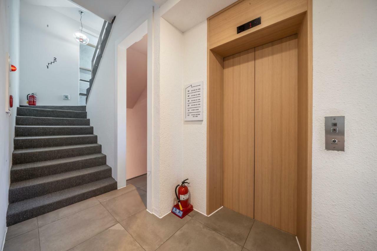 Chuncheon Bom Stay Екстер'єр фото