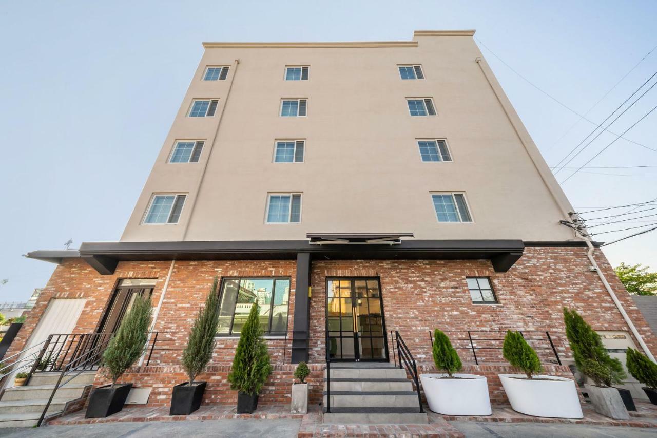 Chuncheon Bom Stay Екстер'єр фото